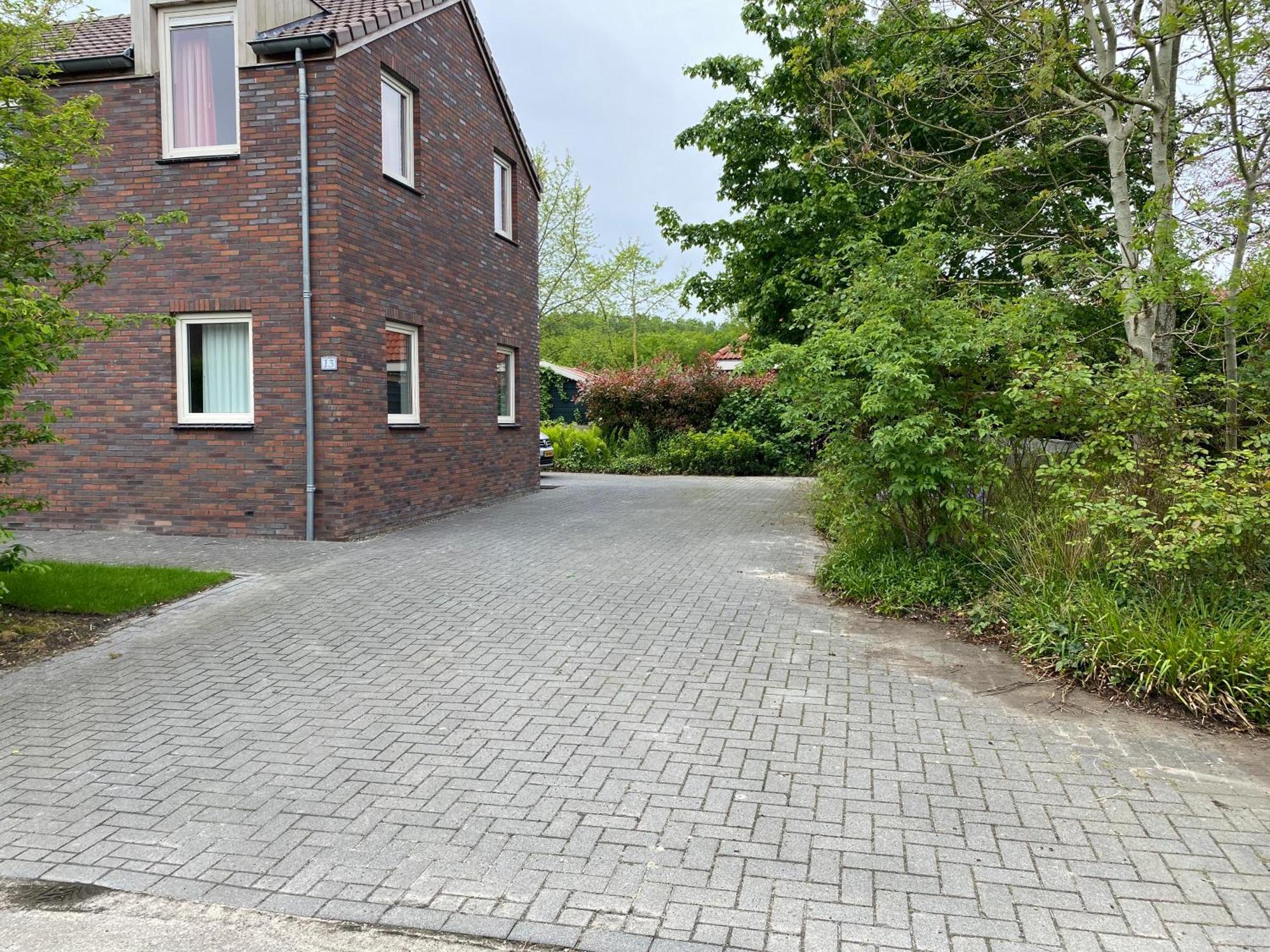 Villa Riverside Met Hottub, Eigen Aanlegsteiger, Zwemtrap, Trampoline En Kano'S Zeewolde Bagian luar foto